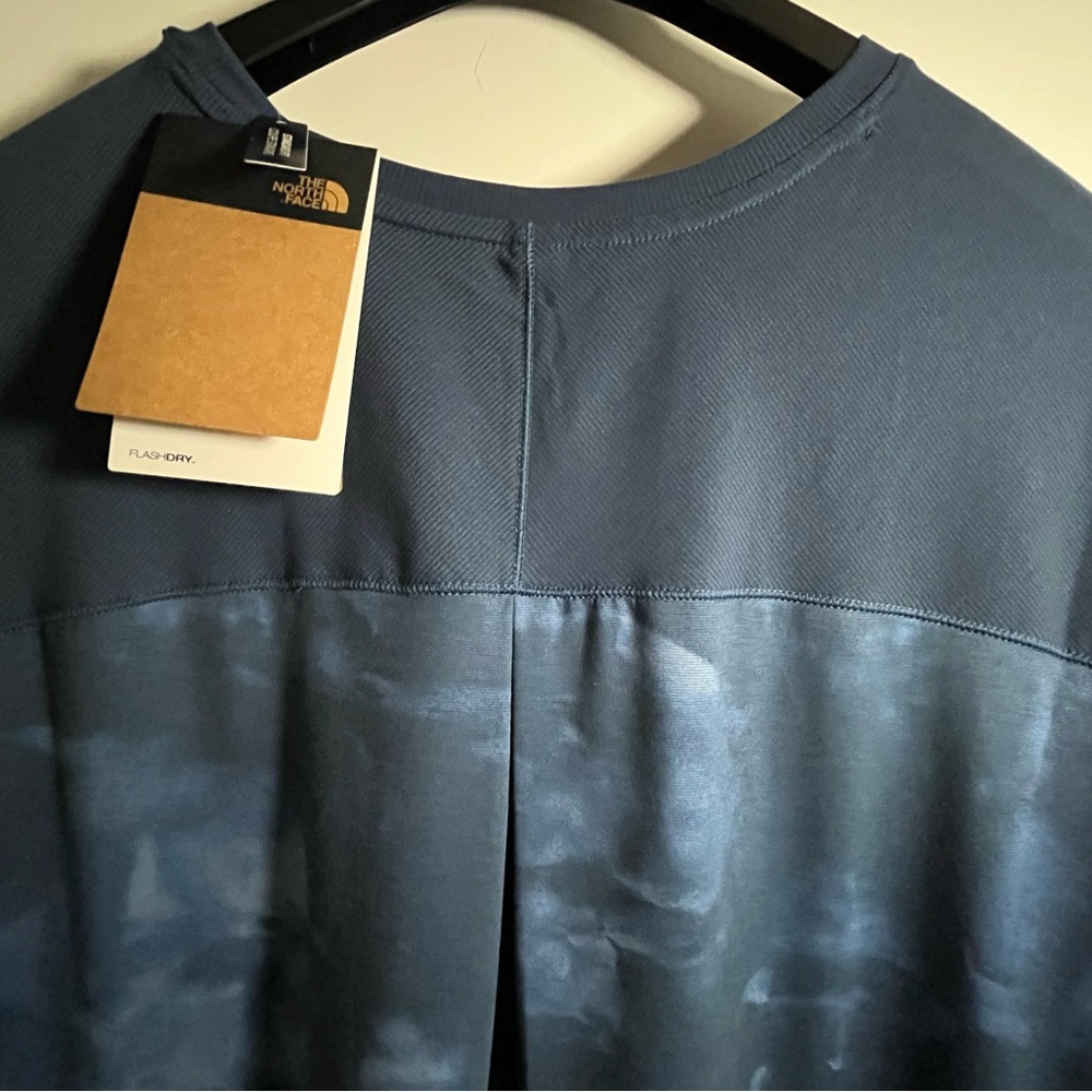 The North Face Flash-Dry Women's Printed Dawndream Long Sleeve Shirt - Picture 7 of 16